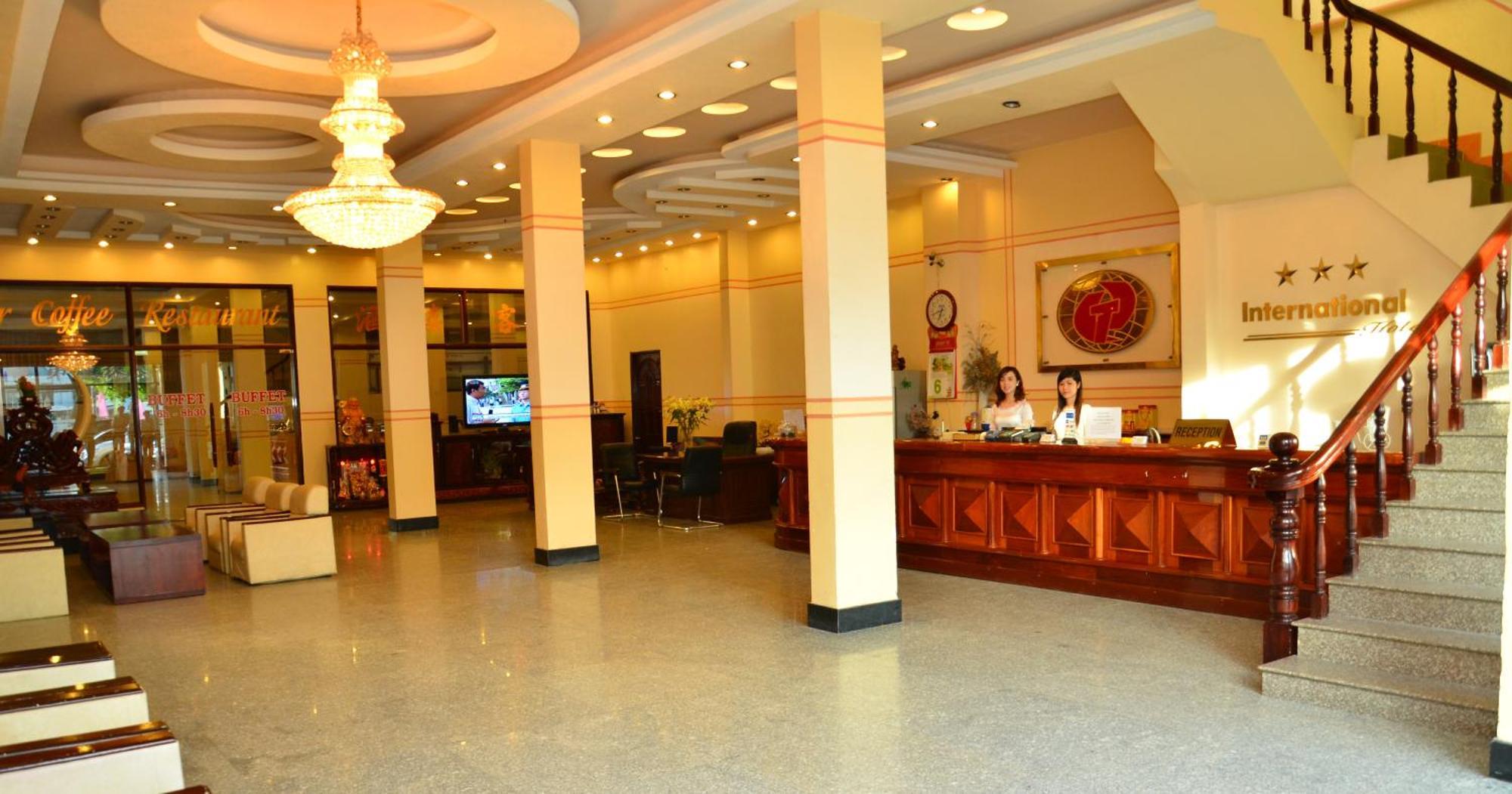 Khach San Quoc Te Hotel Ca Mau Exterior photo